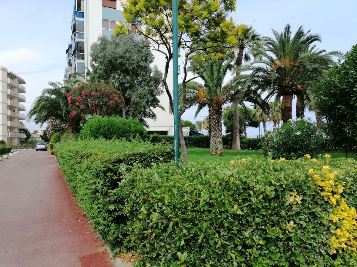 Gl La Fregate Cagnes-sur-Mer Exterior foto